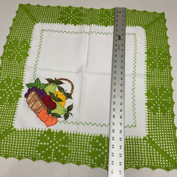 Vintage Green Crochet Fruit Basket Embroidered Tablecloth 22" Square Cotton Blen - Picture 4 of 5